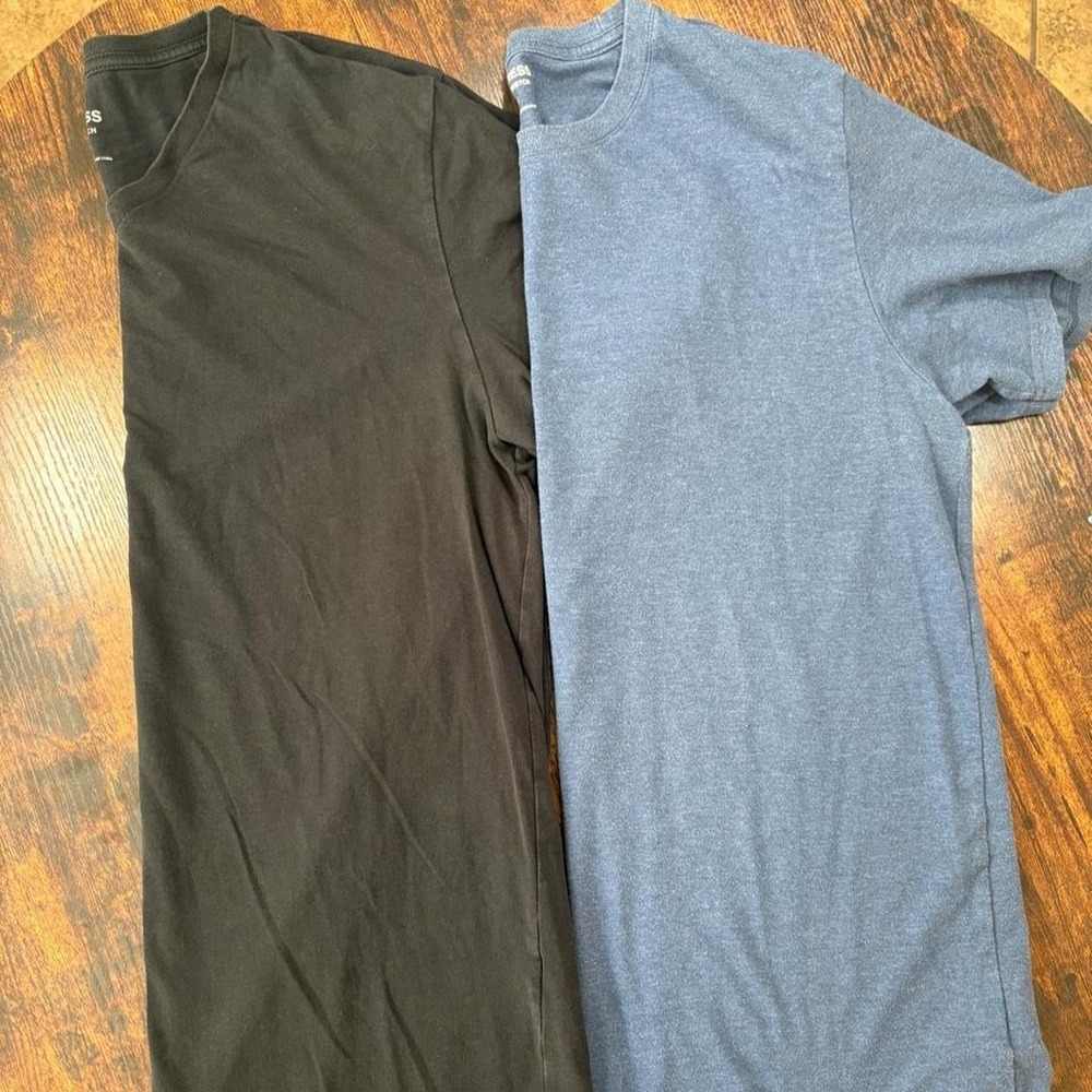 Express Flex Stretch Men T-Shirt Bundle Black V-Neck Gray Crew Neck Size L